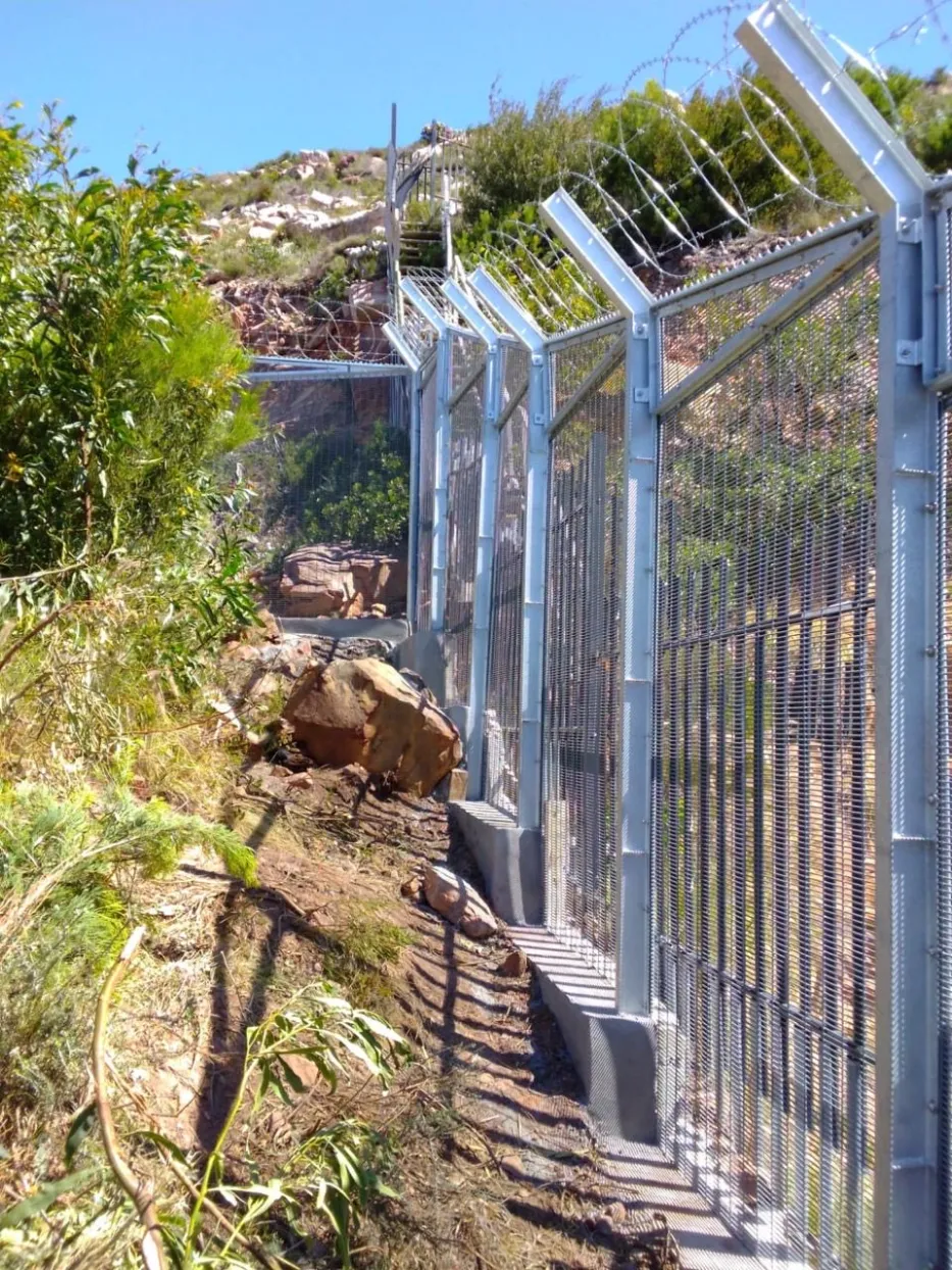 Gateway metalworks peak reservior clearvue mesh fencing 1